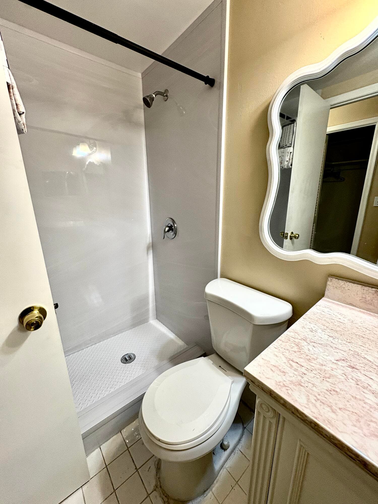 39 Waltham B, West Palm Beach, FL 33417 — photo 4 of 25