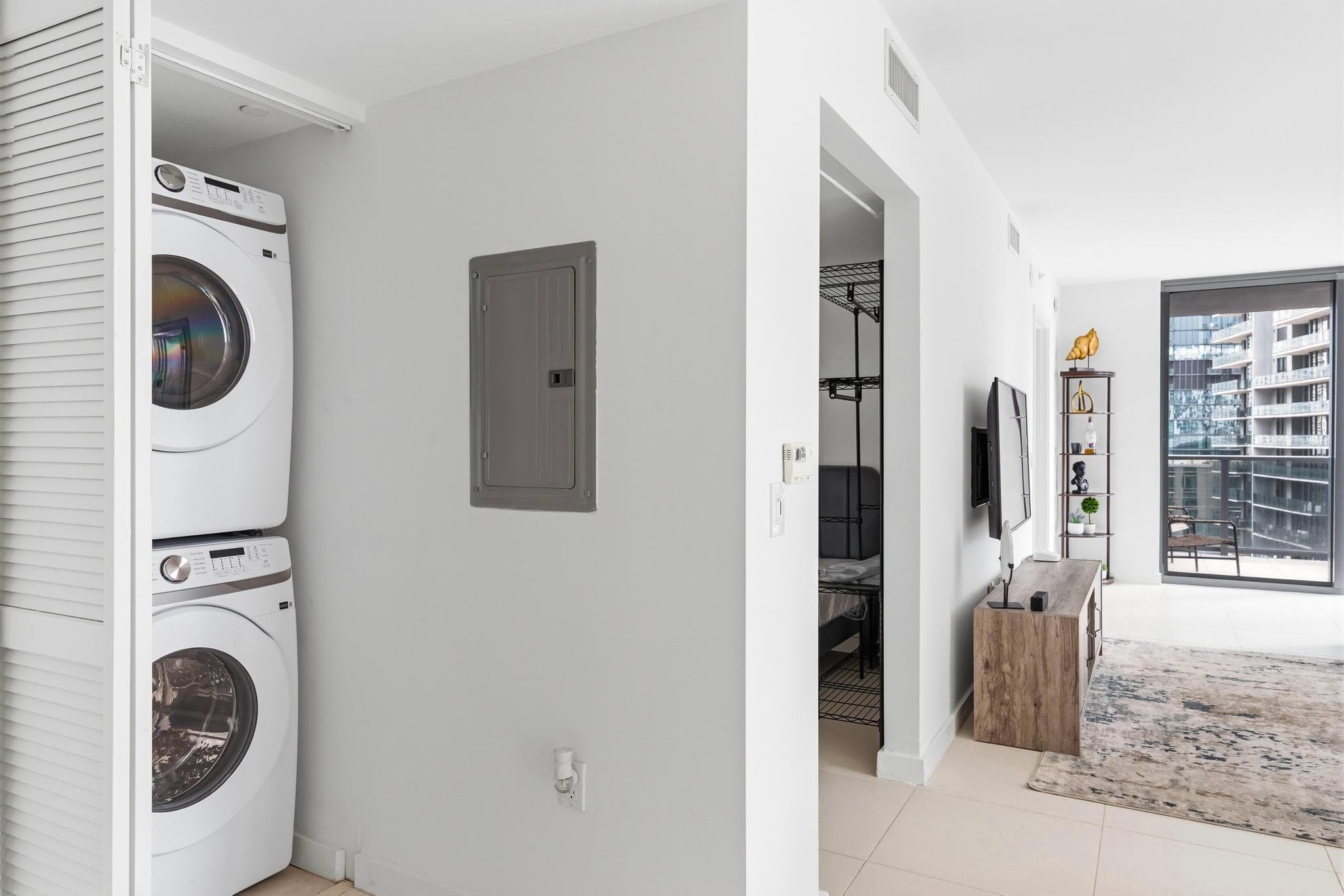 31 SE 6th Street 2601, Miami, FL 33131 — photo 23 of 55