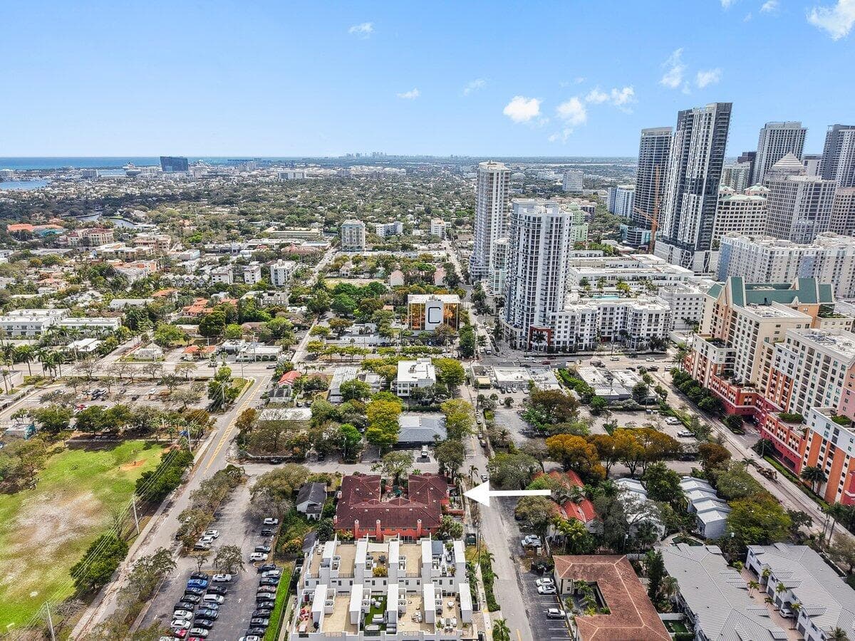 801 NE 1st Street 8, Fort Lauderdale, FL 33301 — photo 31 of 32