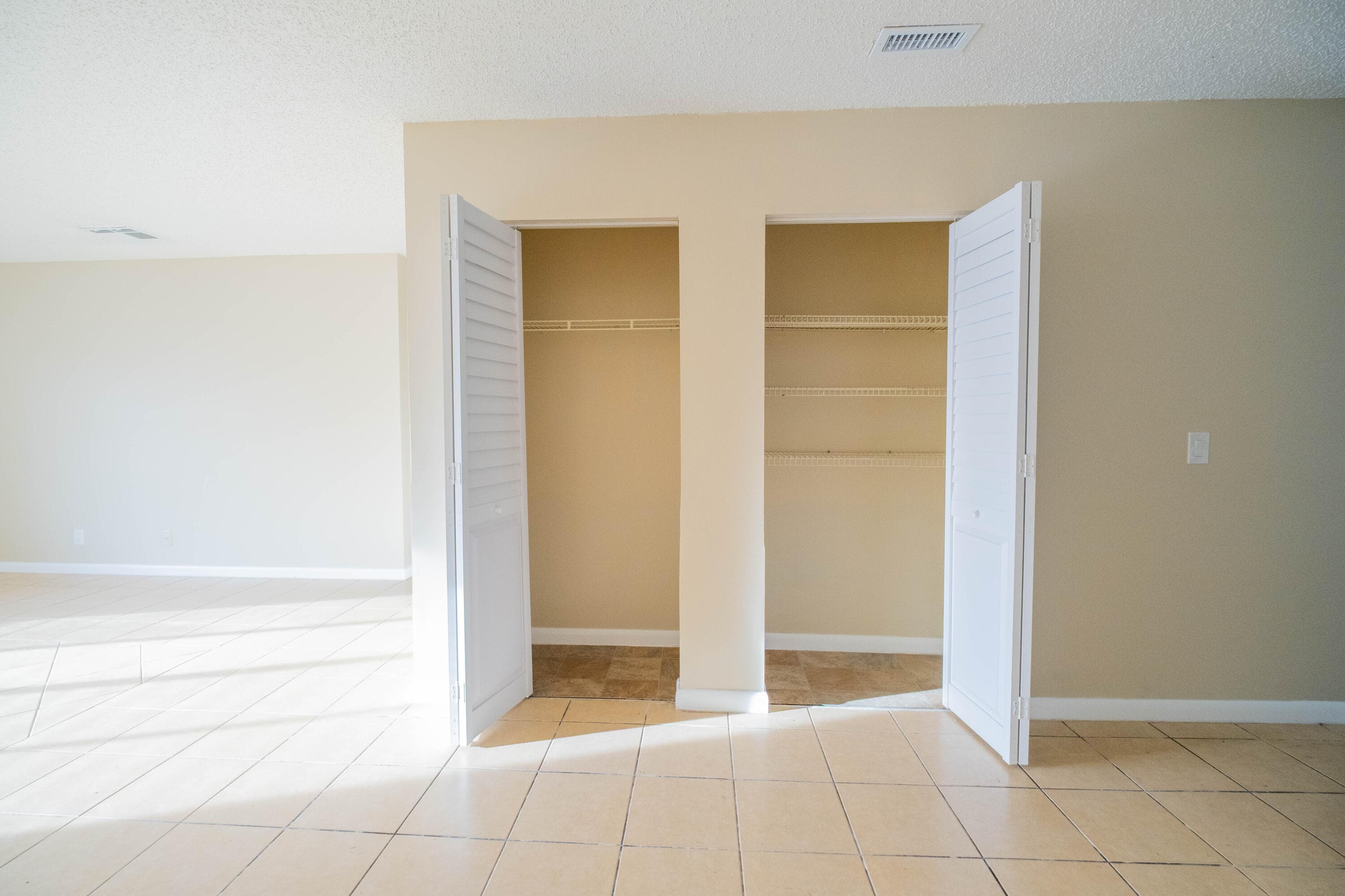4763 Orleans Court C, West Palm Beach, FL 33415 — photo 11 of 31