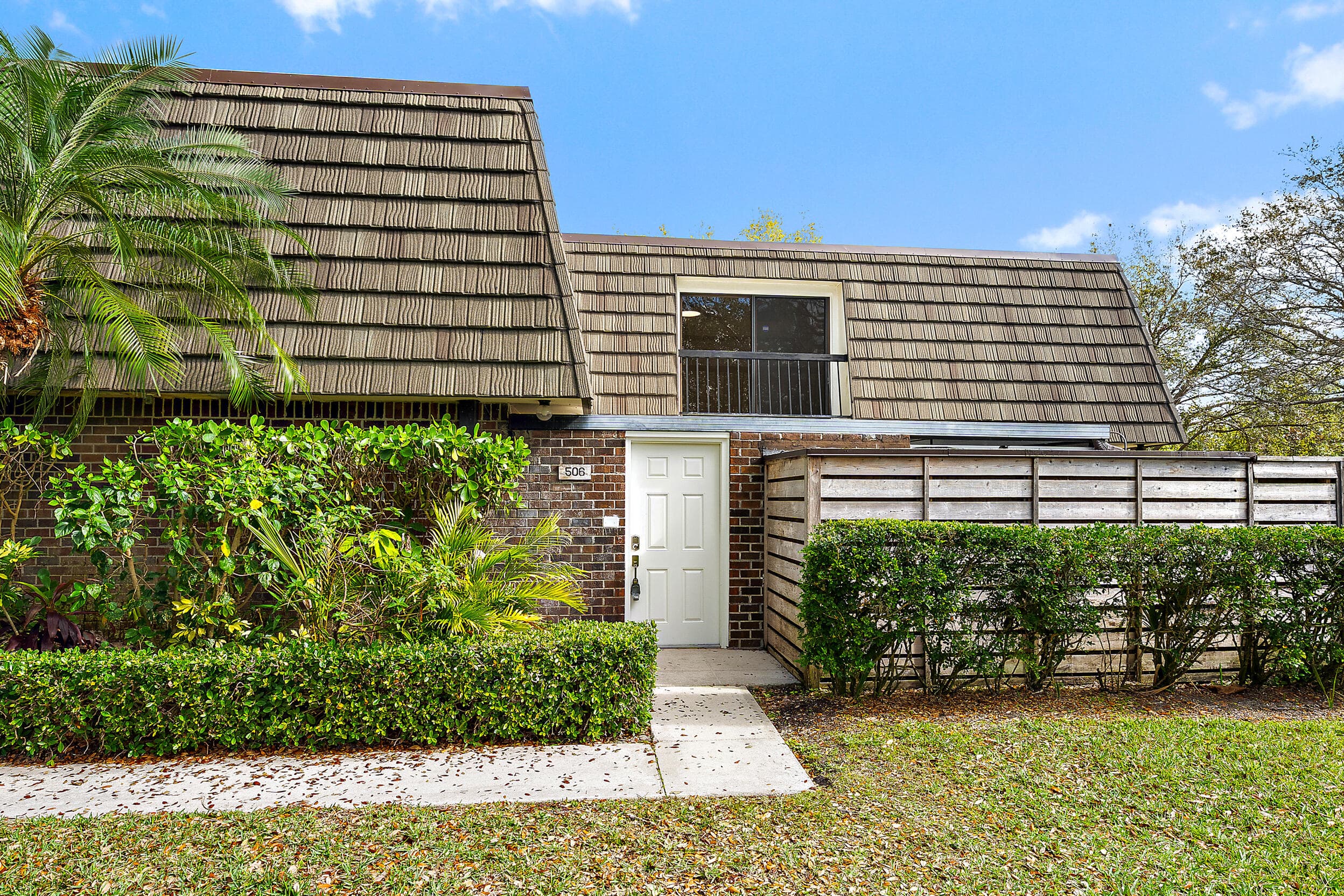 506 5th Terrace, Palm Beach Gardens, FL 33418 — photo 2 of 40