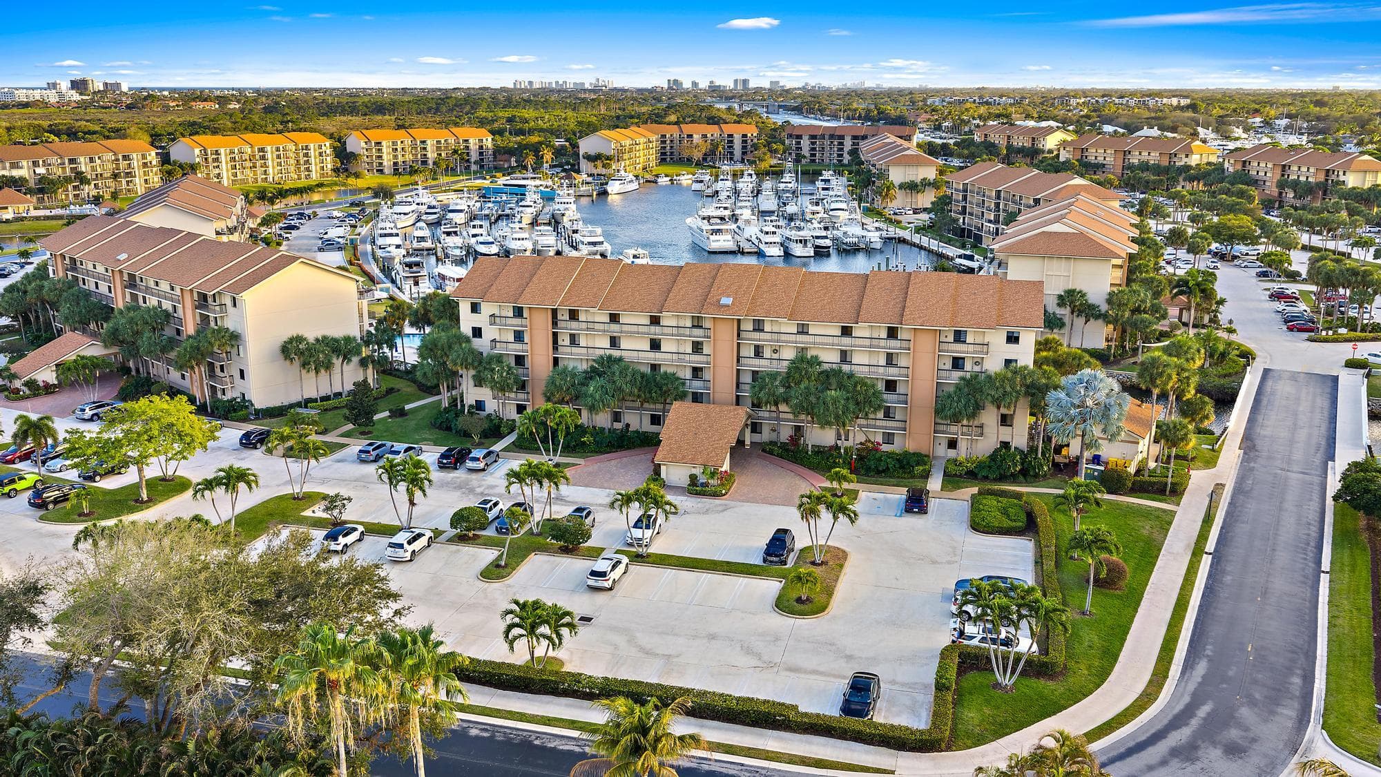 1601 Marina Isle Way 106, Jupiter, FL 33477 — photo 30 of 33