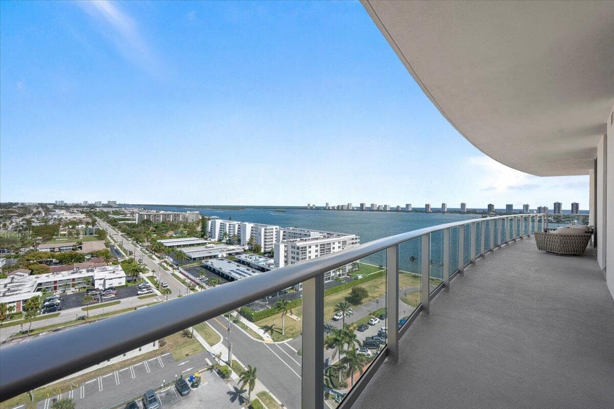 220 Lake Shore Drive 1401, Lake Park, FL 33403 — photo 14 of 70
