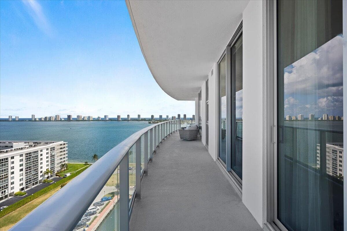 220 Lake Shore Drive 1401, Lake Park, FL 33403 — photo 15 of 70