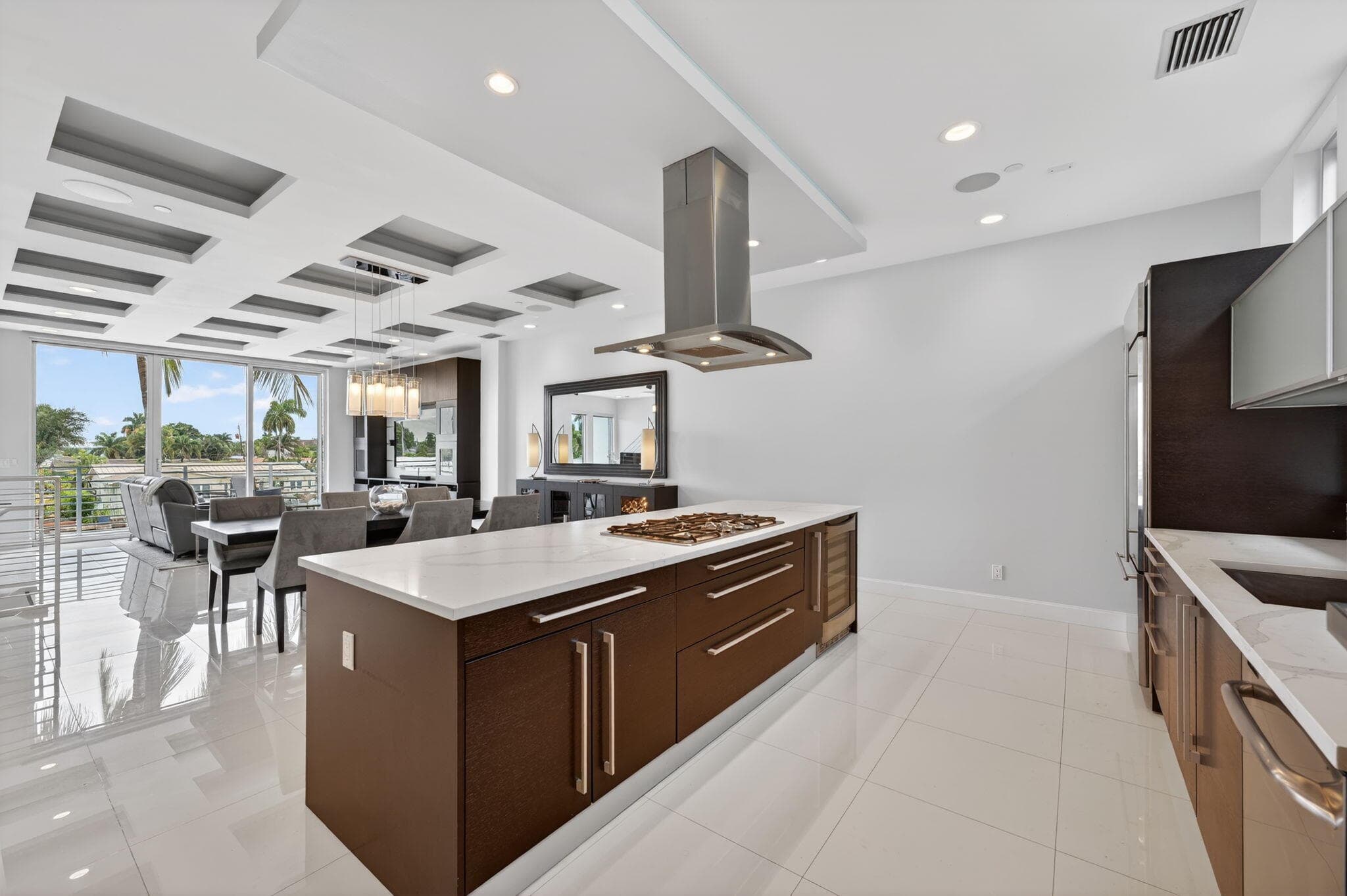 2743 NE 1st Street, Pompano Beach, FL 33062 — photo 11 of 27
