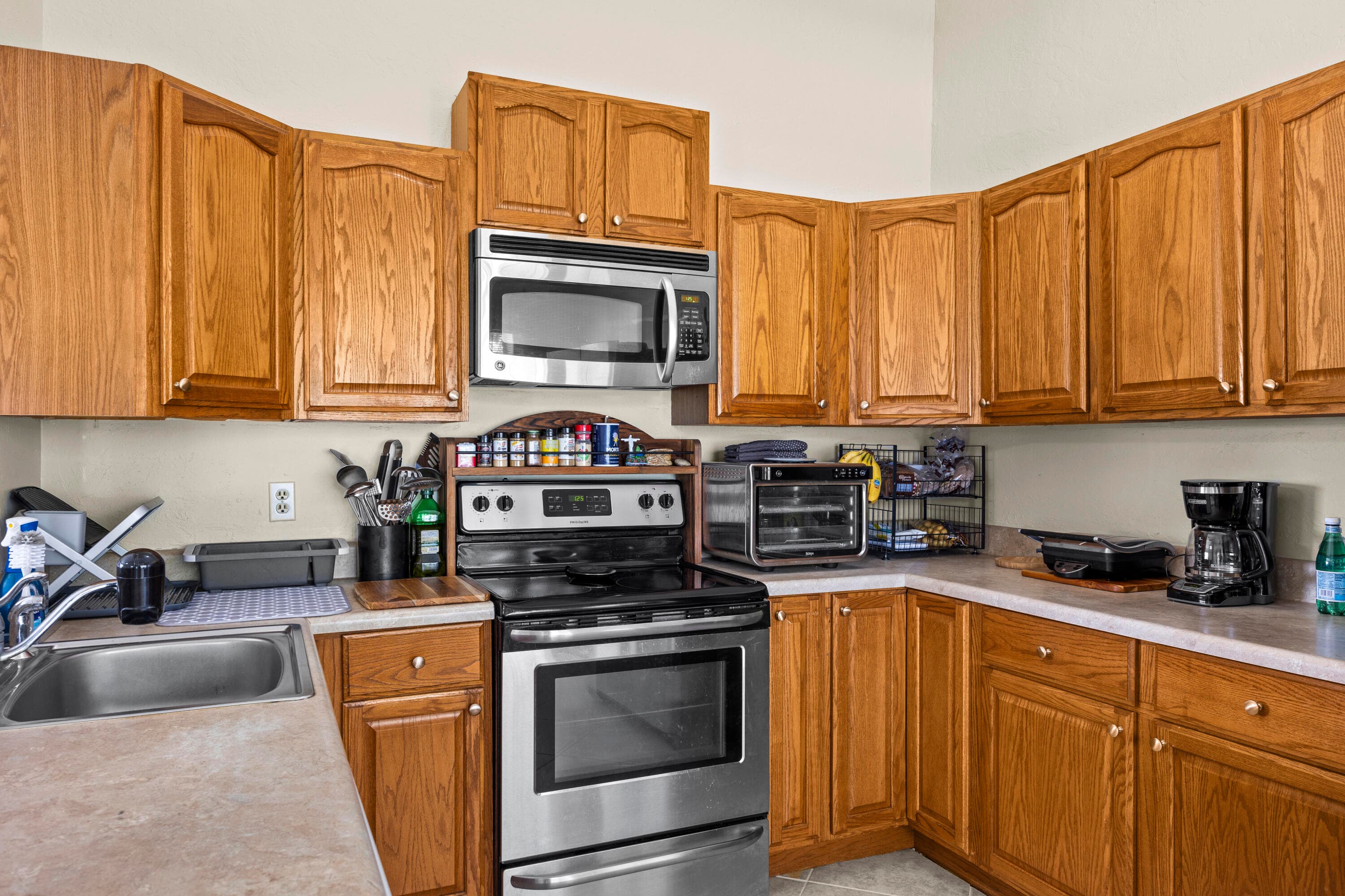 10552 Bobbie Lane, Royal Palm Beach, FL 33411 — photo 10 of 30