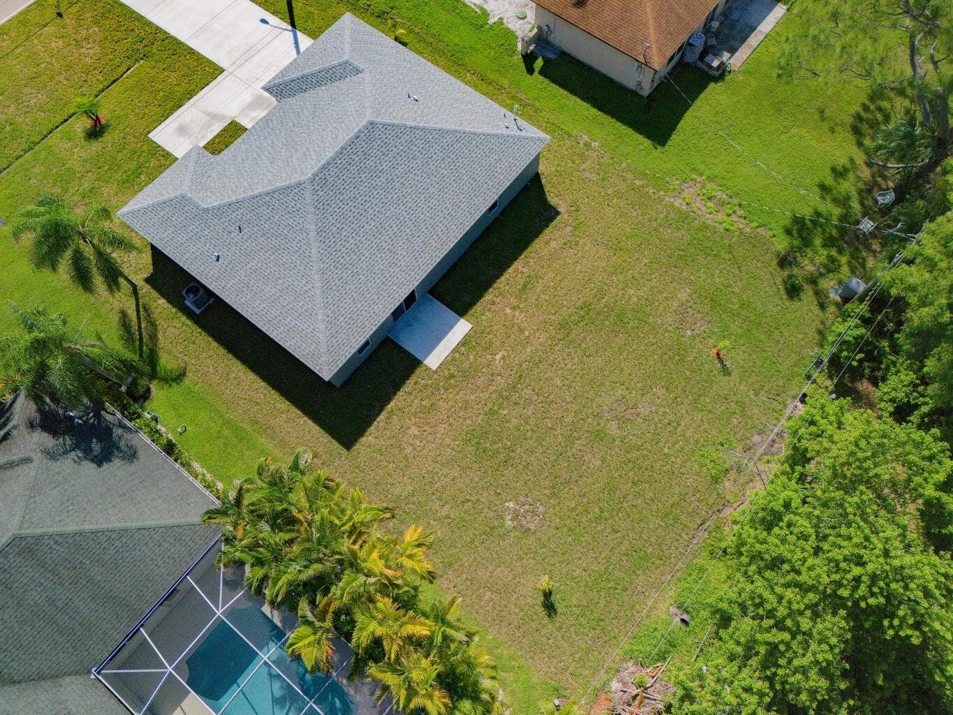 574 NW Bayshore Boulevard, Port St. Lucie, FL 34983 — photo 8 of 41