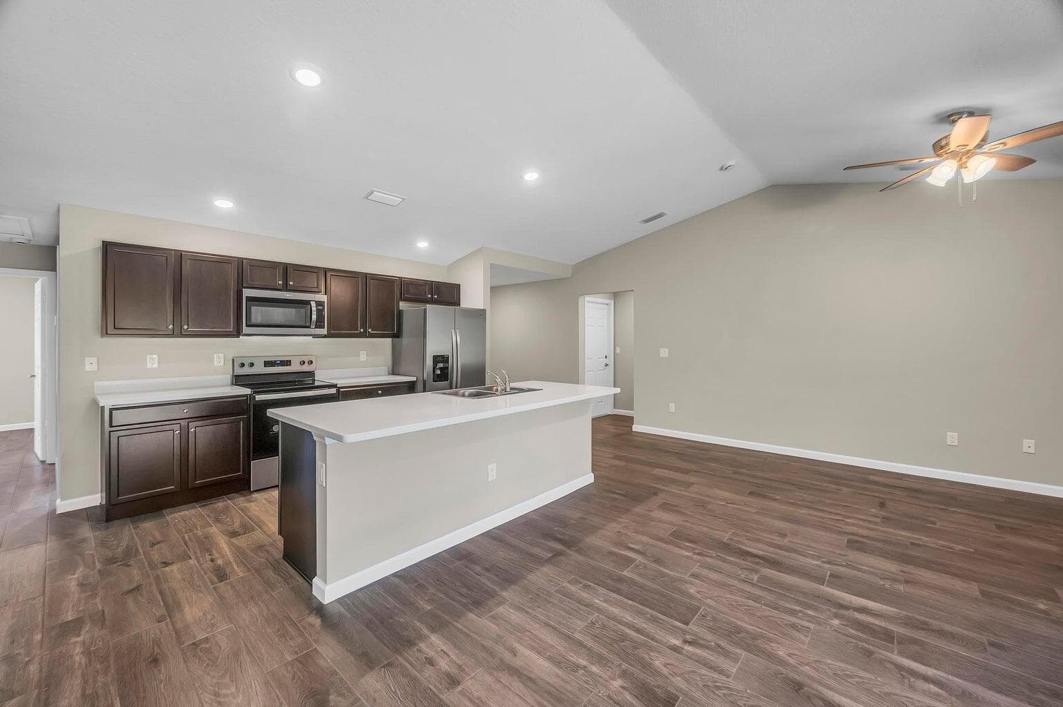 574 NW Bayshore Boulevard, Port St. Lucie, FL 34983 — photo 18 of 41