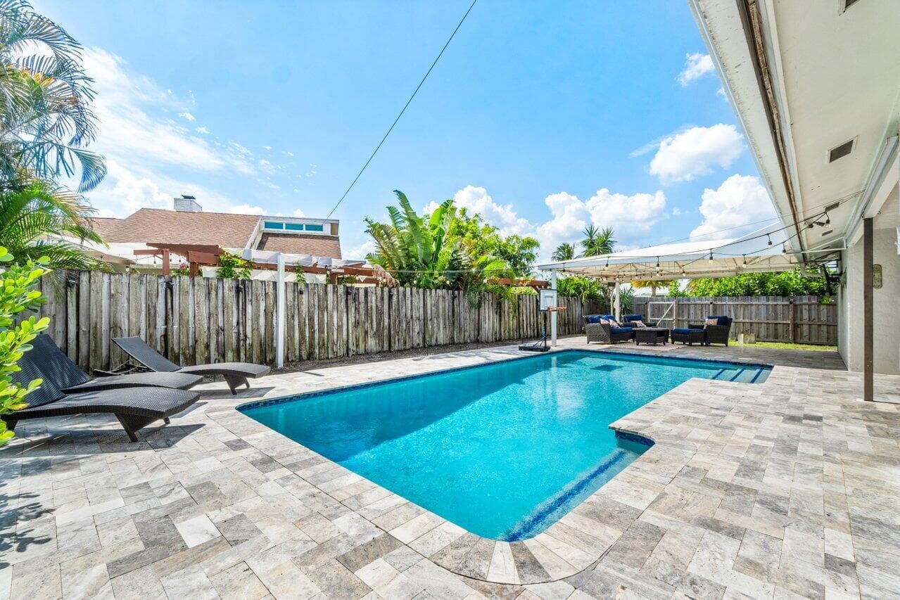 1352 Wyndcliff Drive, Wellington, FL 33414 — photo 22 of 28