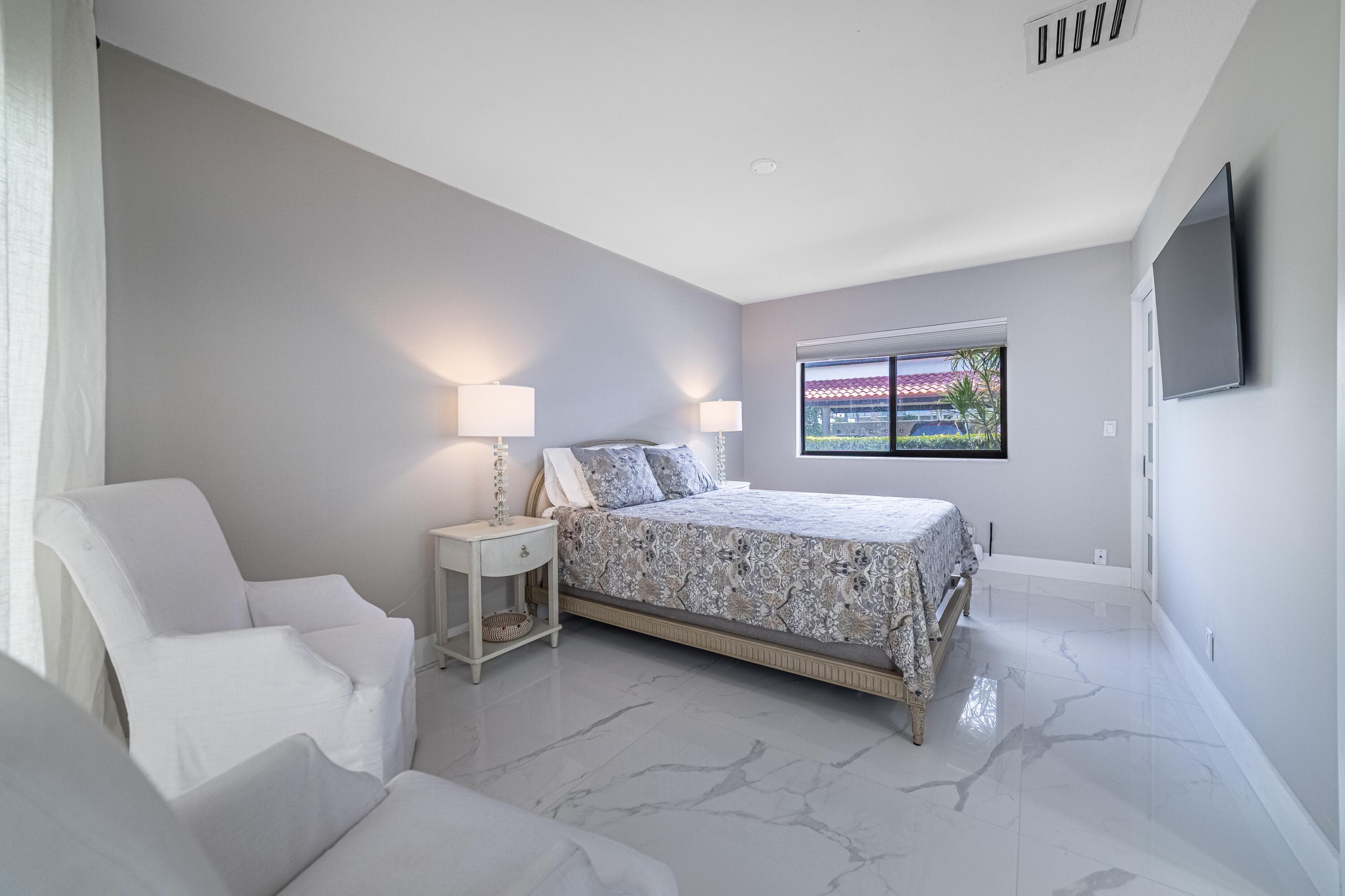 3474 S Ocean Boulevard 2, Palm Beach, FL 33480 — photo 18 of 37