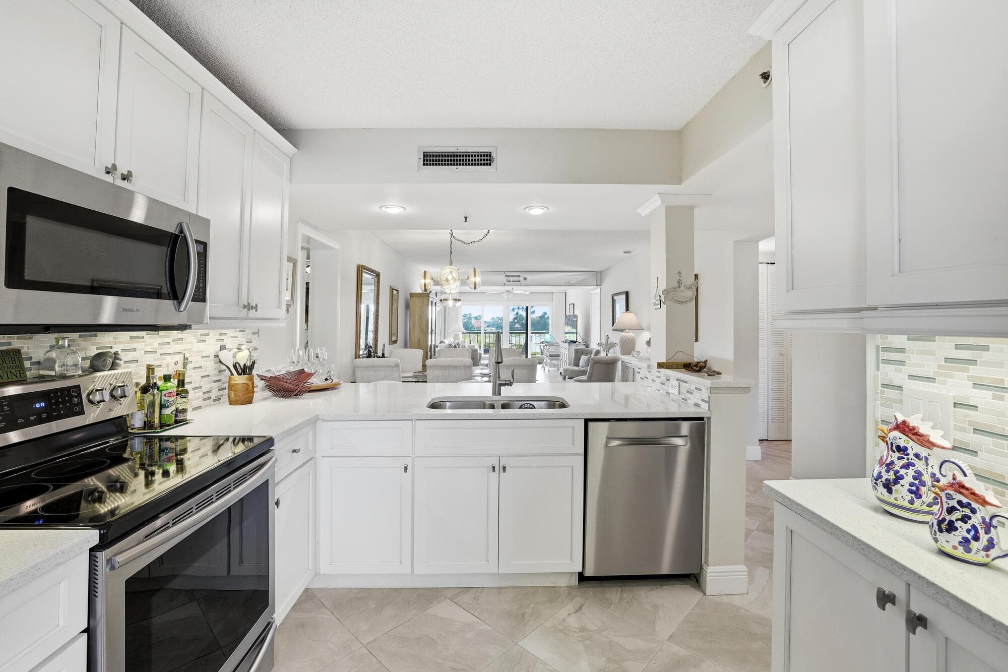 401 Ocean Bluffs Boulevard 104, Jupiter, FL 33477 — photo 17 of 34