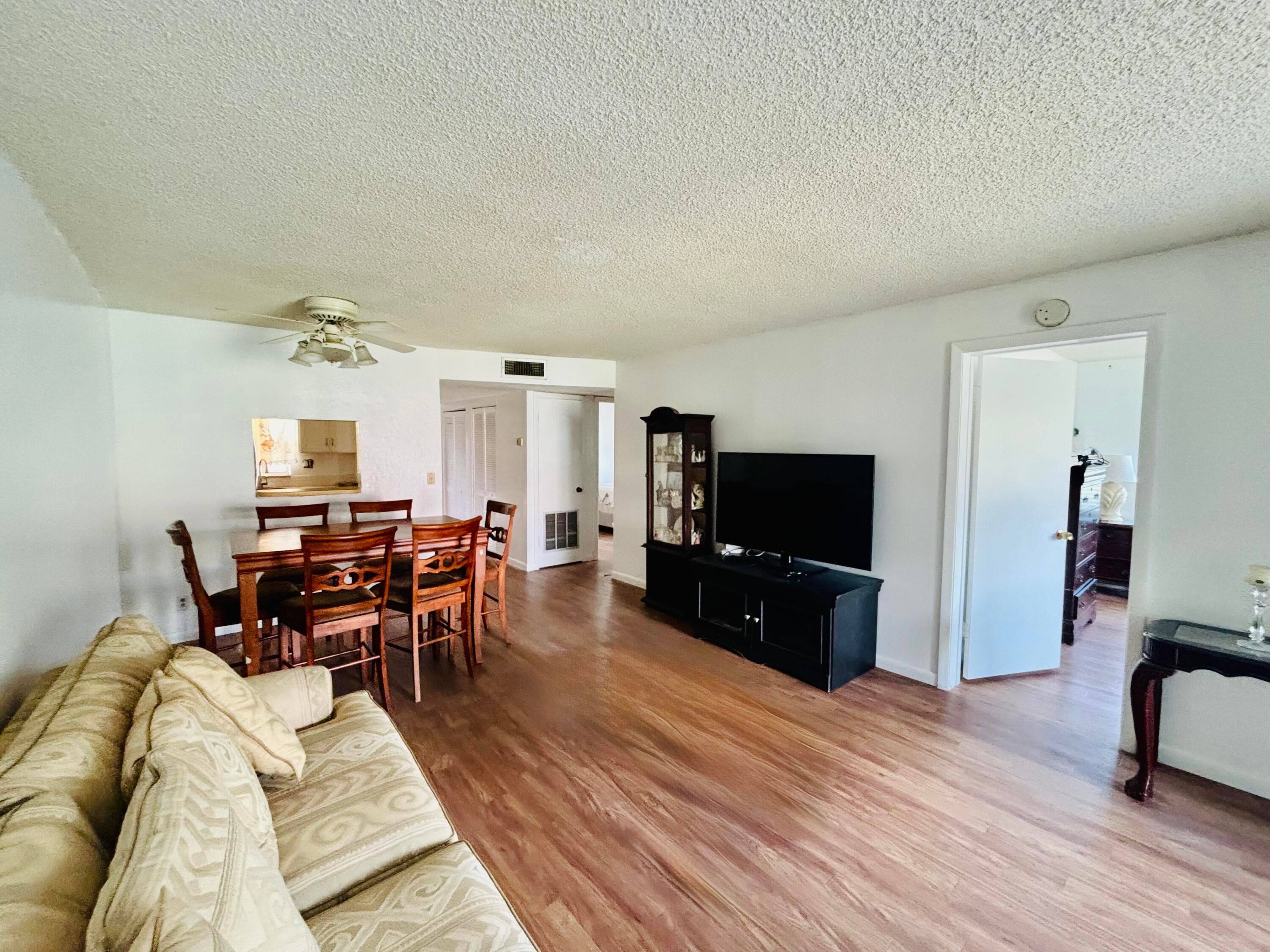 9900 Sunrise Lakes Boulevard 201, Sunrise, FL 33322 — photo 8 of 23