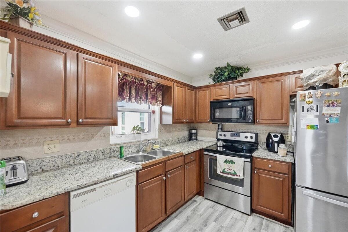 6531 SE Federal Highway SE Q108, Stuart, FL 34997 — photo 7 of 34