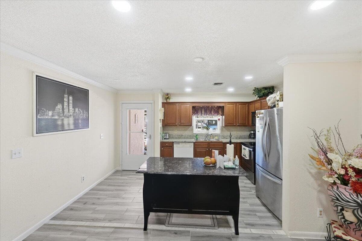 6531 SE Federal Highway SE Q108, Stuart, FL 34997 — photo 4 of 34