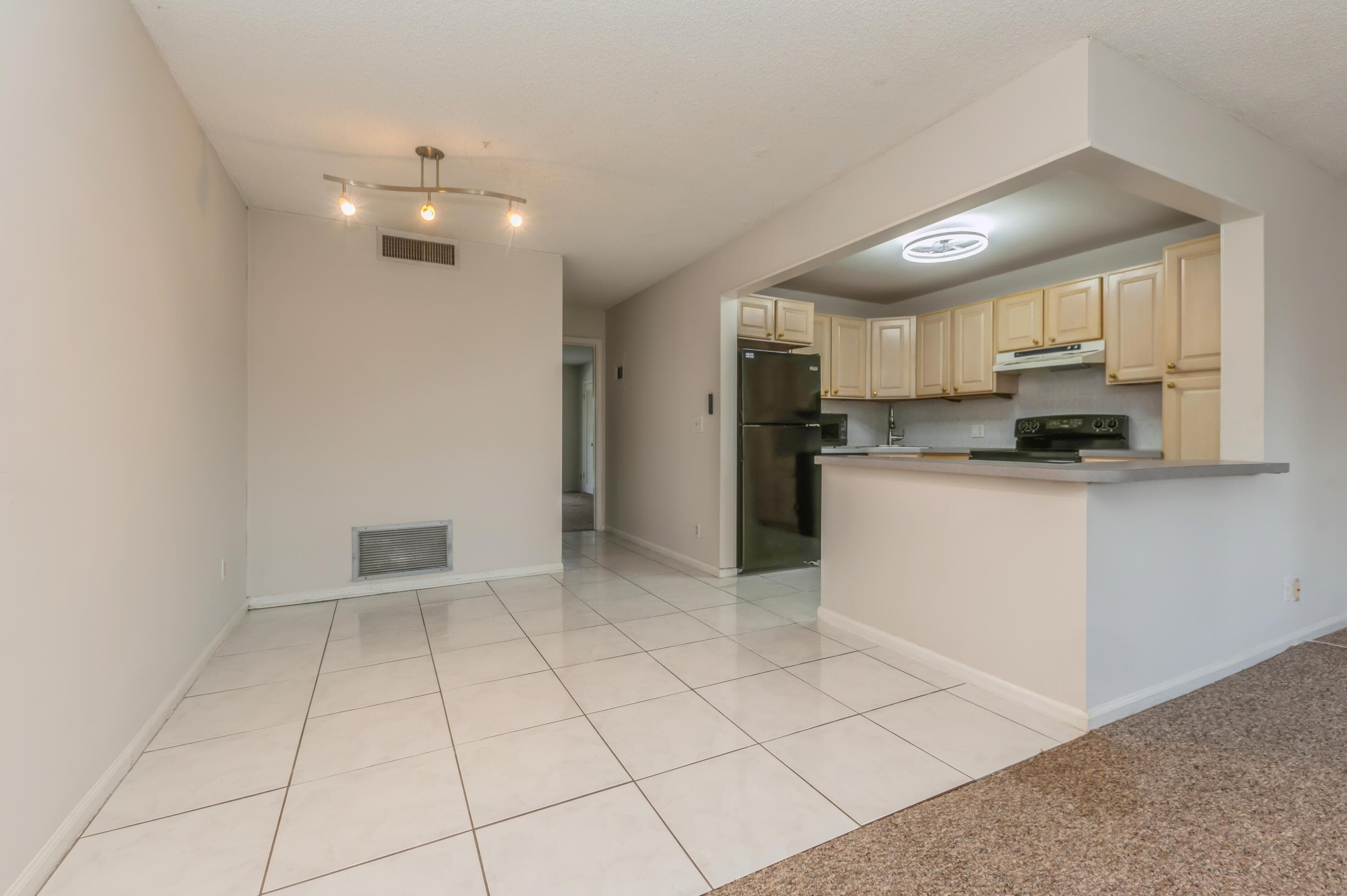 2403 Lowson Boulevard C, Delray Beach, FL 33445 — photo 7 of 18