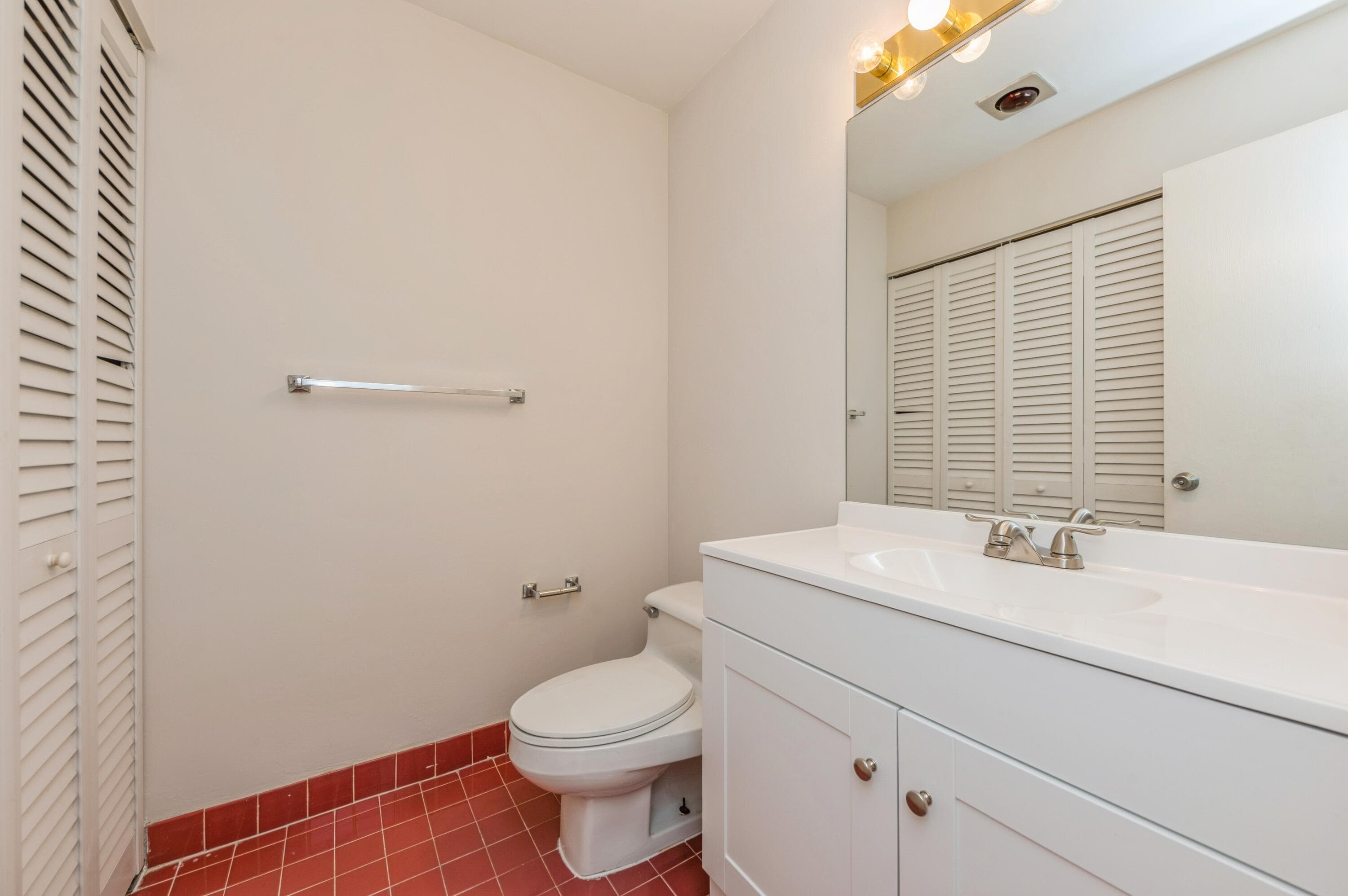 2403 Lowson Boulevard C, Delray Beach, FL 33445 — photo 13 of 18