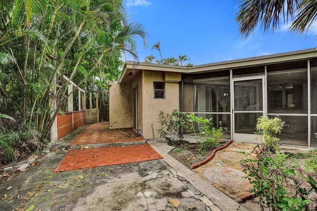 1004 SE 11th Street, Deerfield Beach, FL 33441 — photo 29 of 65