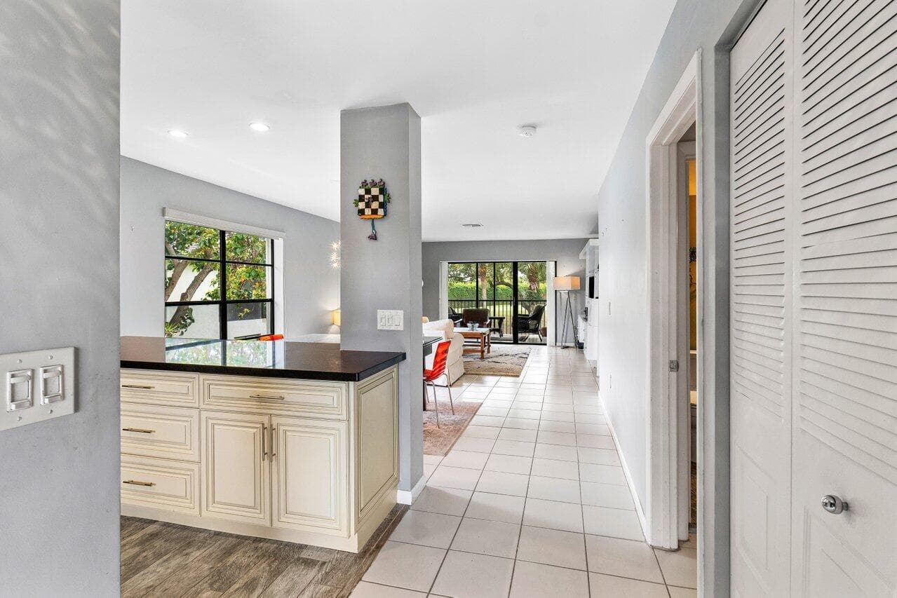 20 Southport Lane B, Boynton Beach, FL 33436 — photo 3 of 54