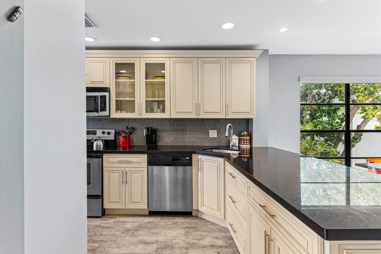 20 Southport Lane B, Boynton Beach, FL 33436 — photo 17 of 54