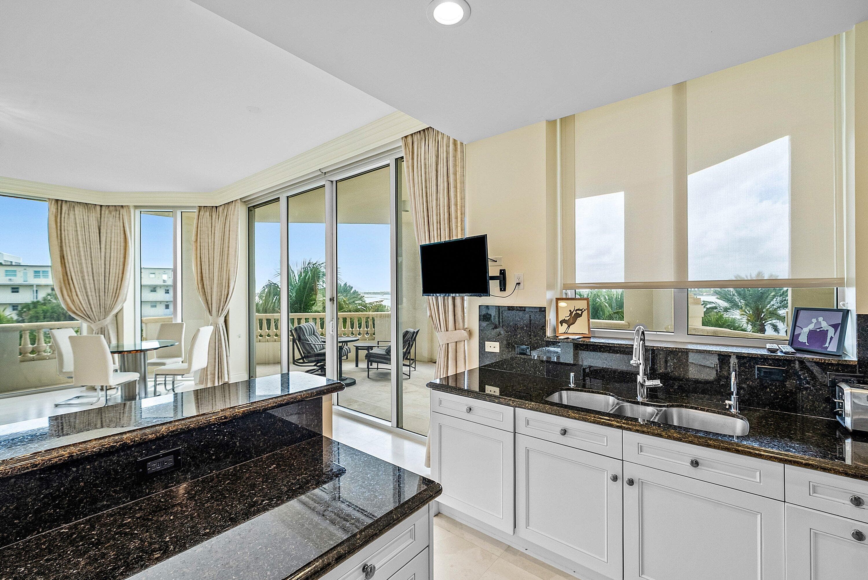 3000 S Ocean Boulevard 402, Palm Beach, FL 33480 — photo 4 of 29