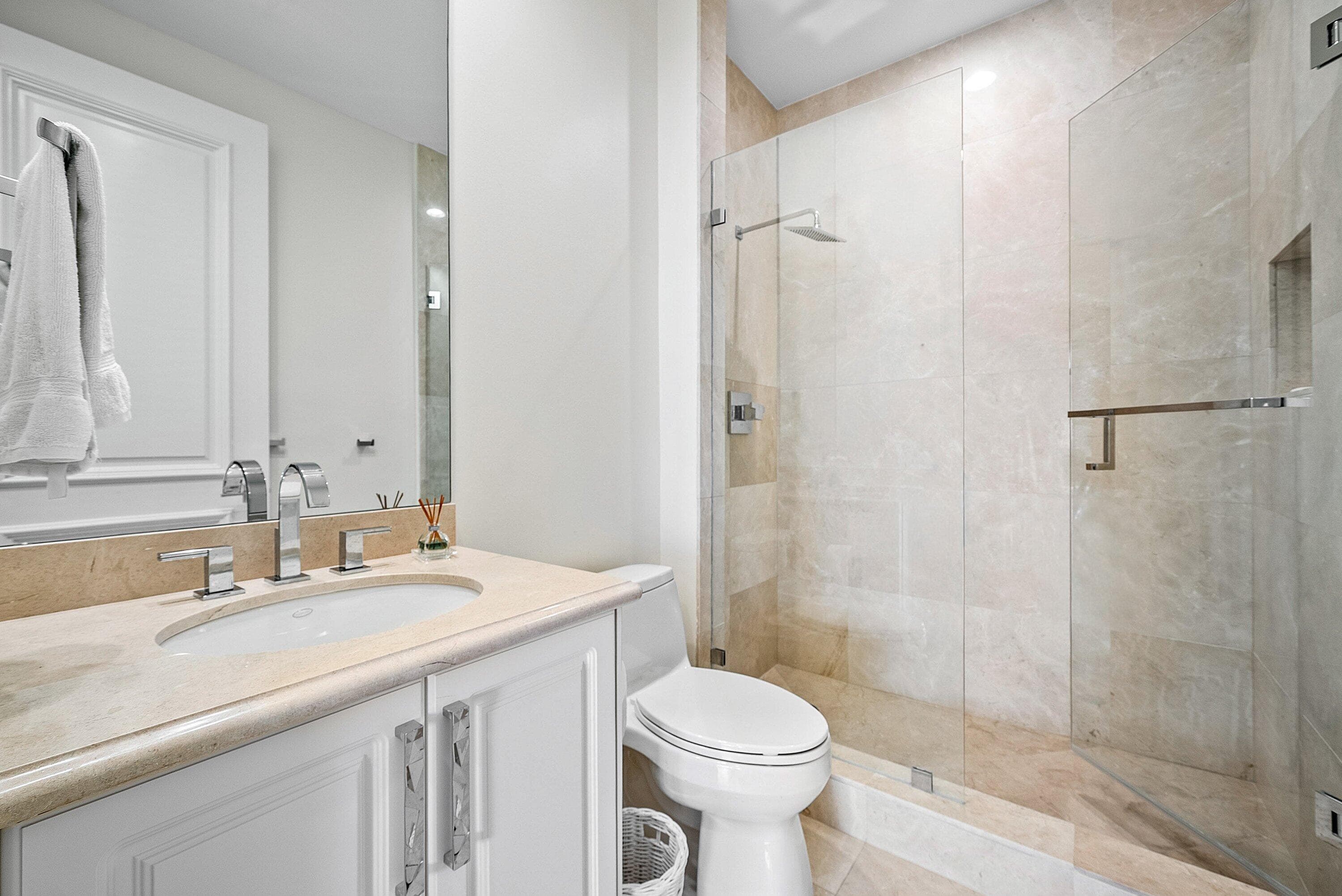 3000 S Ocean Boulevard 402, Palm Beach, FL 33480 — photo 12 of 29