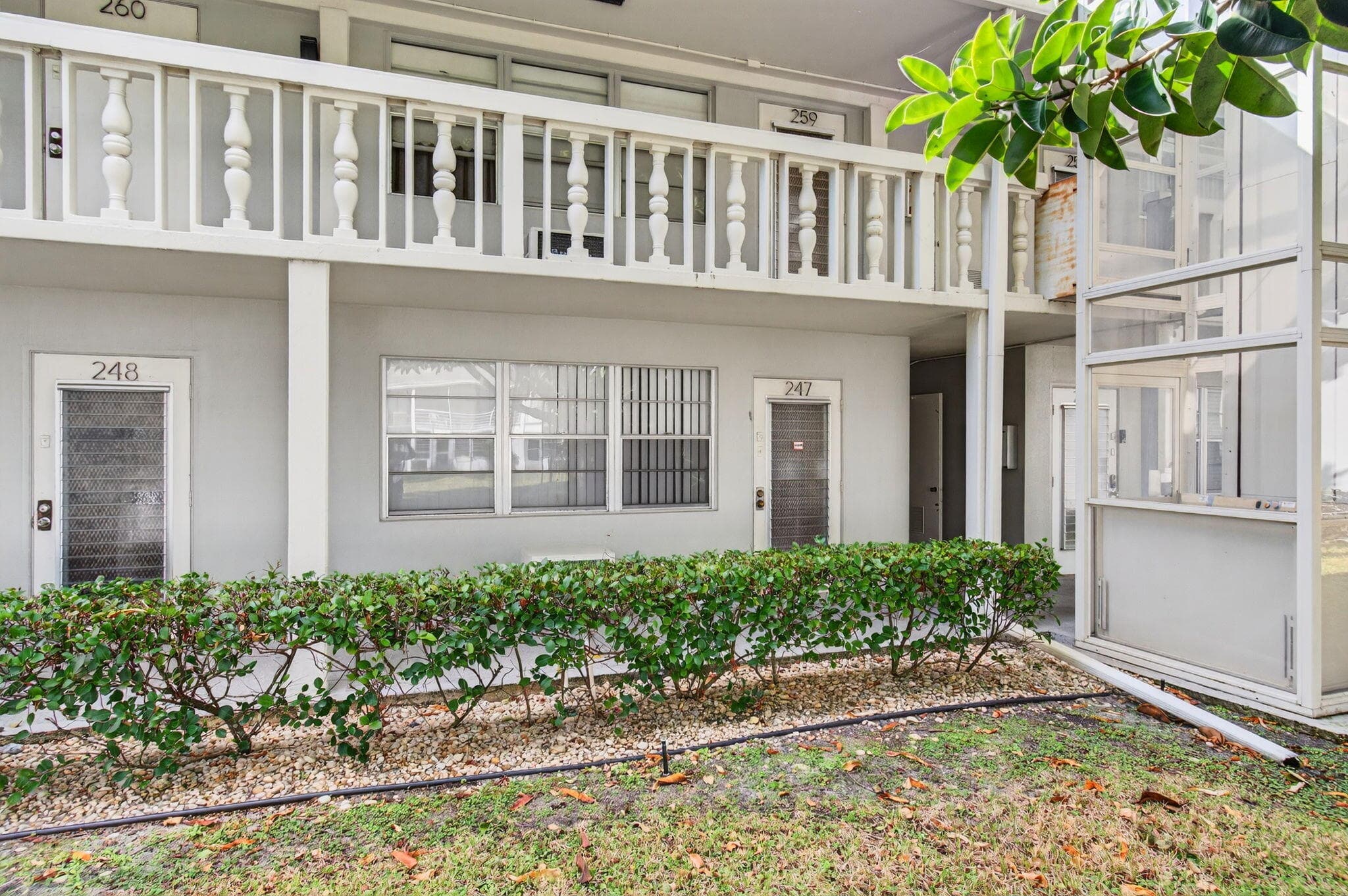 247 Ventnor R, Deerfield Beach, FL 33442 — photo 4 of 124