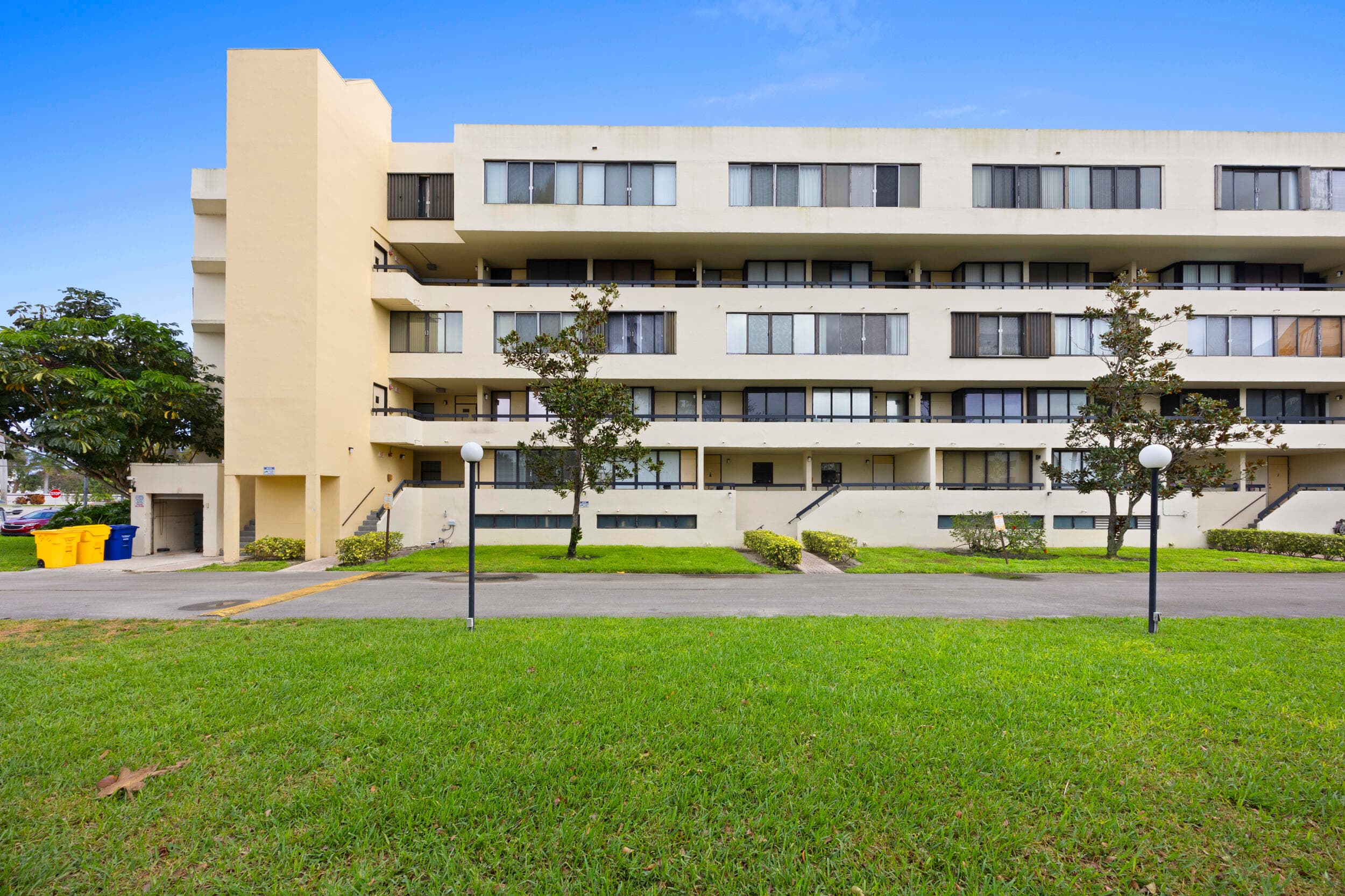 1401 S Federal Highway 220, Boca Raton, FL 33432 — photo 1 of 27