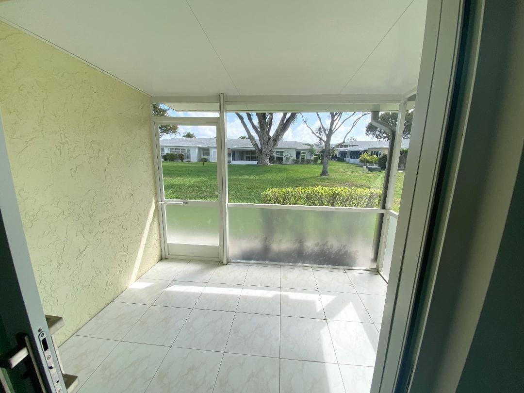 1110 Cactus Terrace D, Delray Beach, FL 33445 — photo 4 of 35