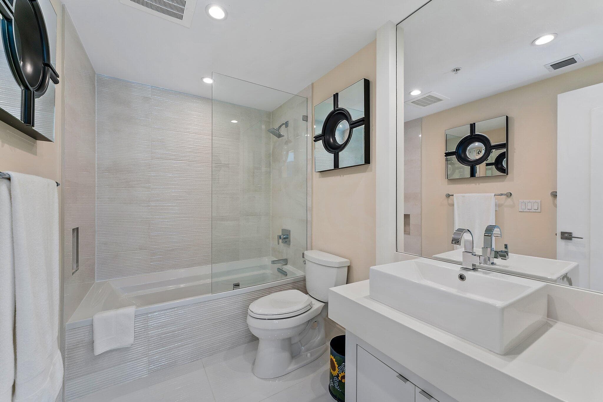 155 Ocean Avenue 502, Palm Beach Shores, FL 33404 — photo 18 of 45