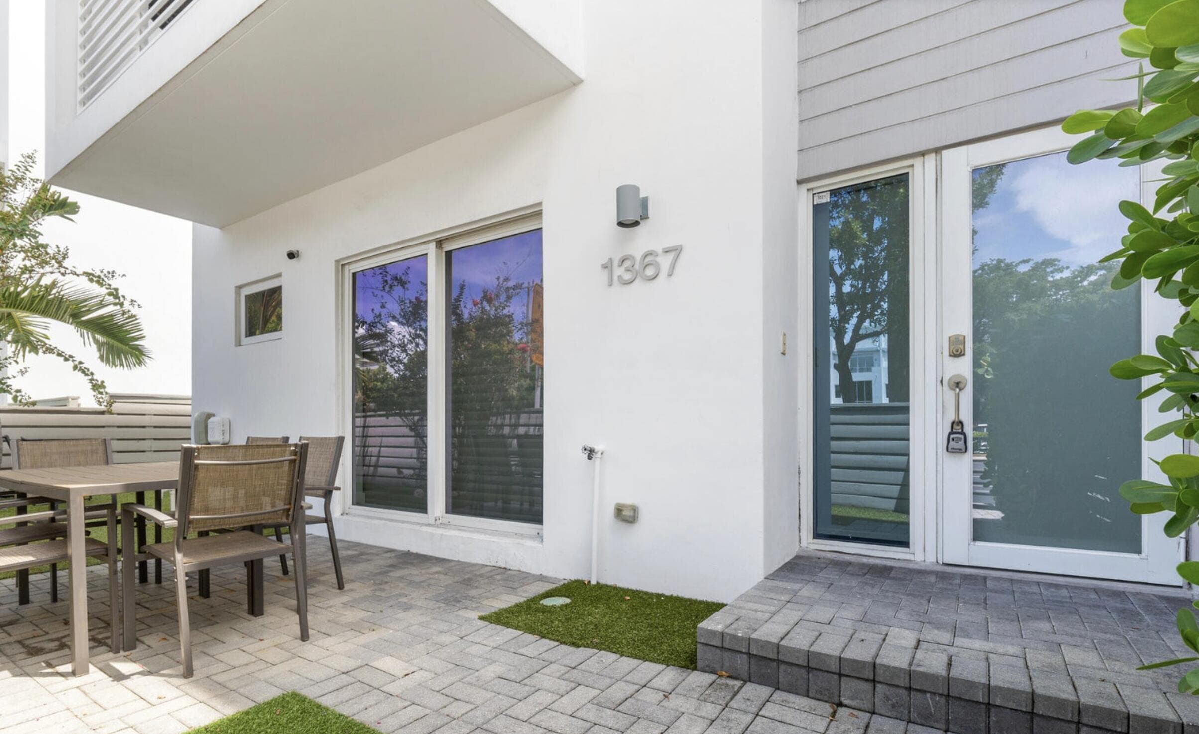 1367 N Ocean Boulevard, Pompano Beach, FL 33062 — photo 3 of 29