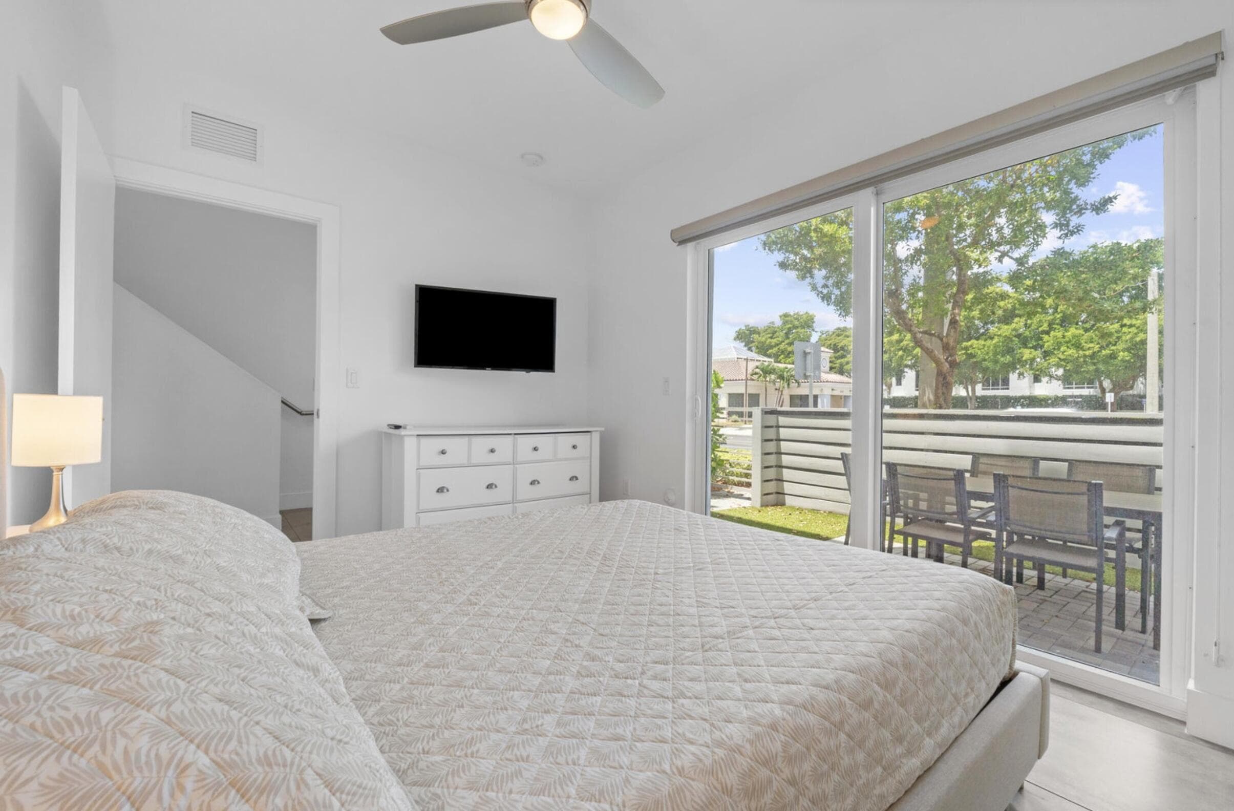 1367 N Ocean Boulevard, Pompano Beach, FL 33062 — photo 16 of 29