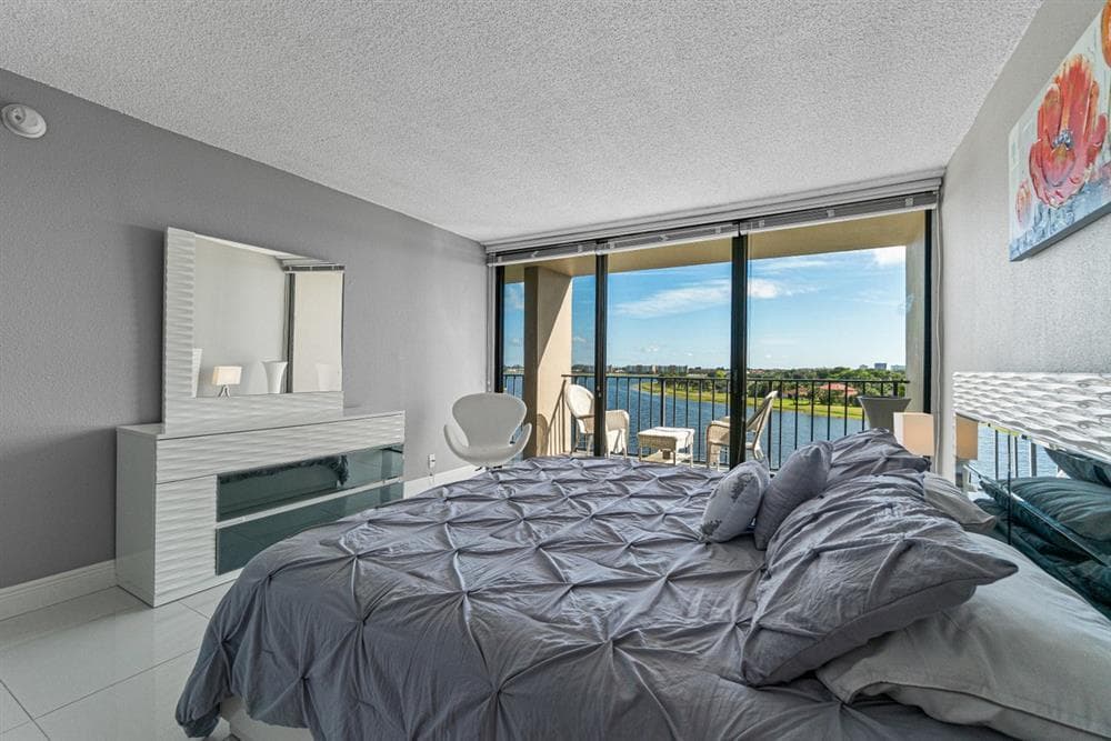 1830 Embassy Drive 613, West Palm Beach, FL 33401 — photo 11 of 22