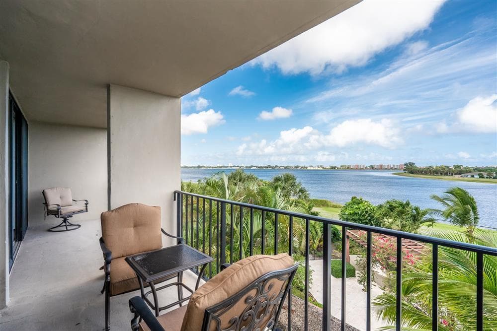 1830 Embassy Drive 409, West Palm Beach, FL 33401 — photo 12 of 15
