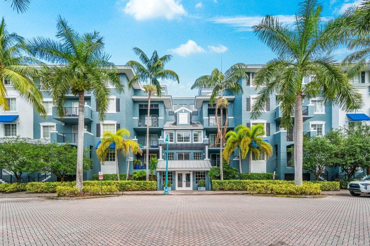 255 NE 3rd Avenue 2410, Delray Beach, FL 33444 — photo 3 of 38