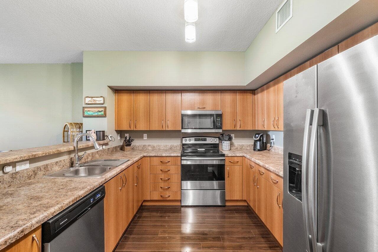 255 NE 3rd Avenue 2410, Delray Beach, FL 33444 — photo 7 of 38