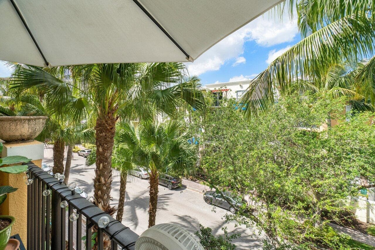 255 NE 3rd Avenue 2410, Delray Beach, FL 33444 — photo 20 of 38
