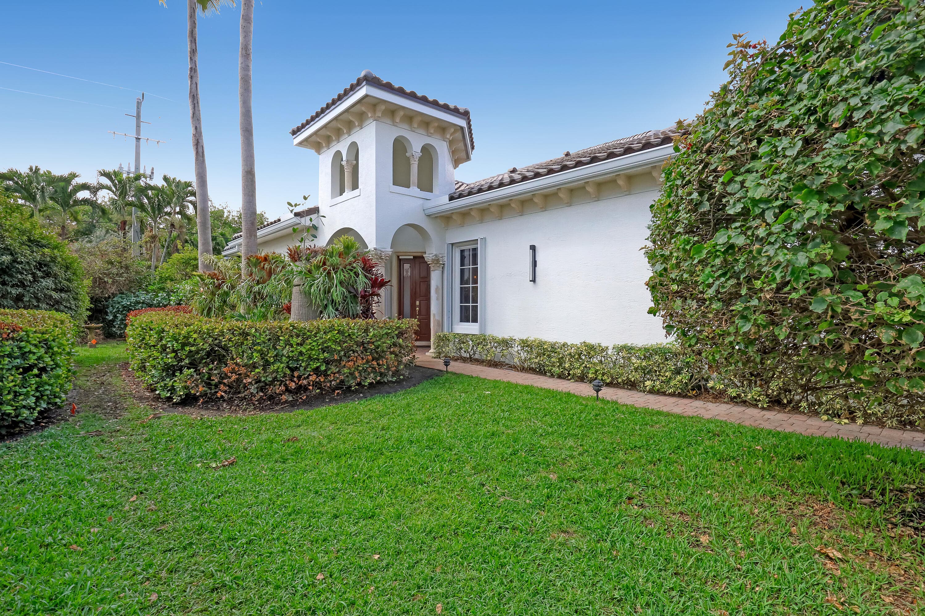 104 Renaissance Drive, North Palm Beach, FL 33410 — photo 2 of 29