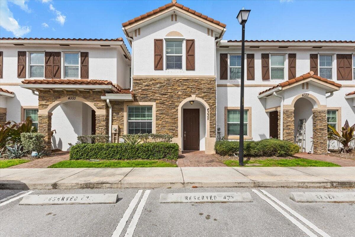 4335 Maybelle Lane, West Palm Beach, FL 33417 — photo 1 of 26