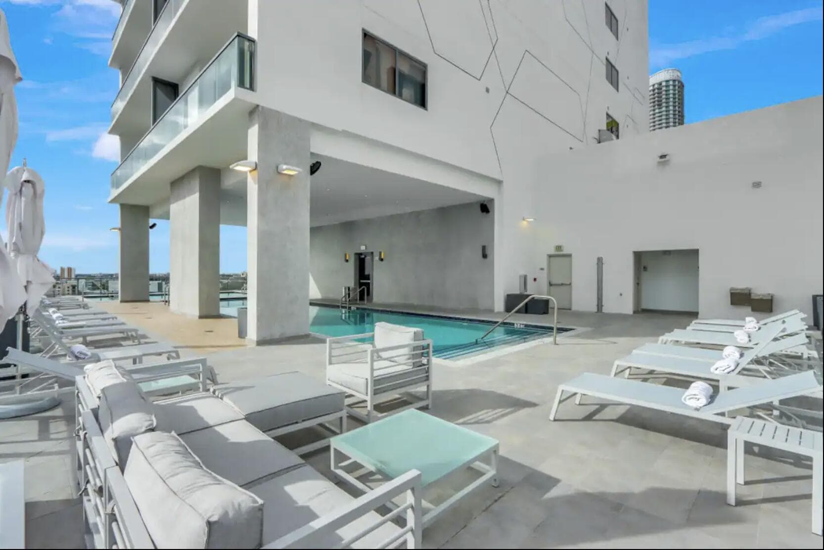 229 SW 9th Street 201, Miami, FL 33130 — photo 17 of 21