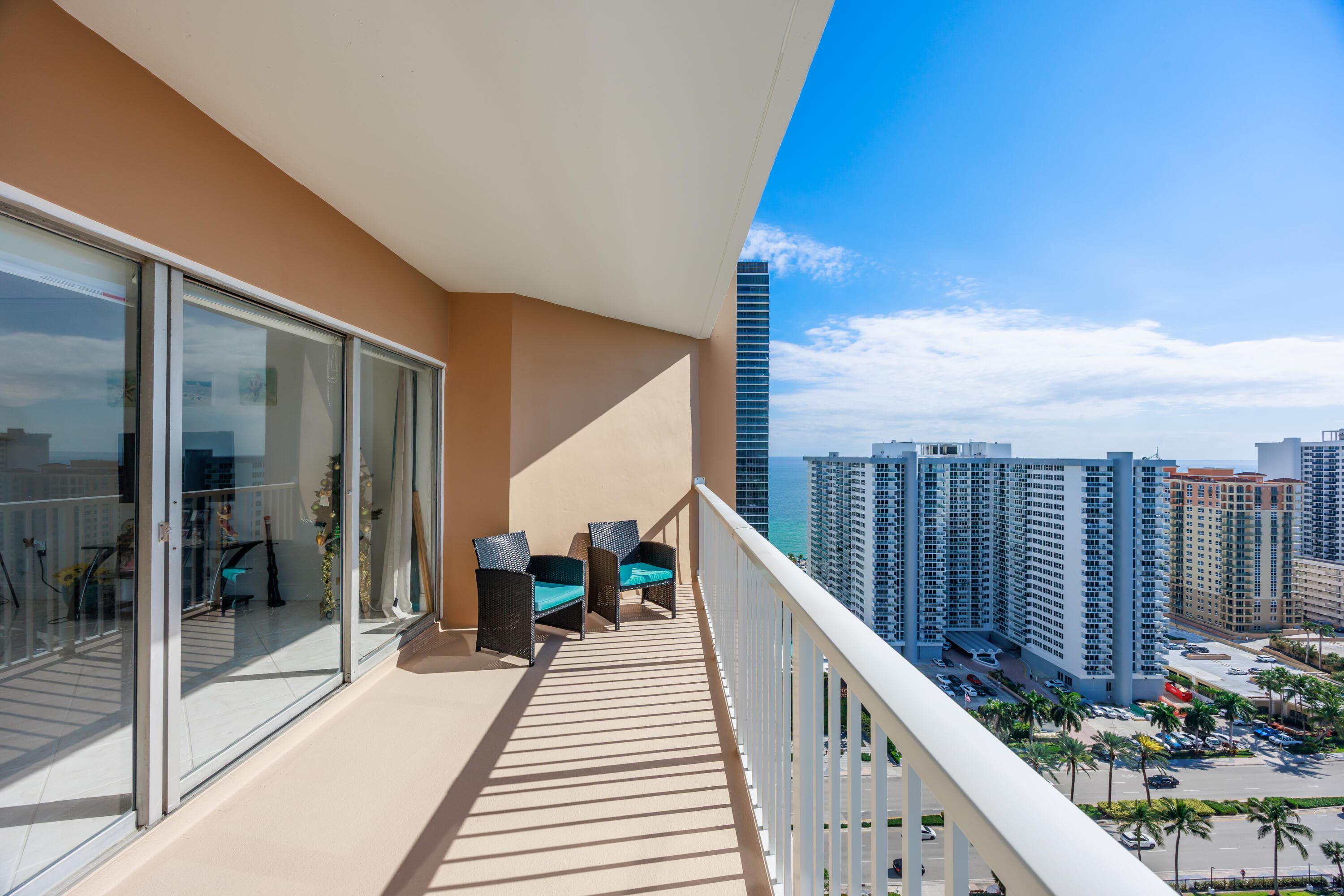 1985 S Ocean Drive Pha, Hallandale Beach, FL 33009 — photo 25 of 49