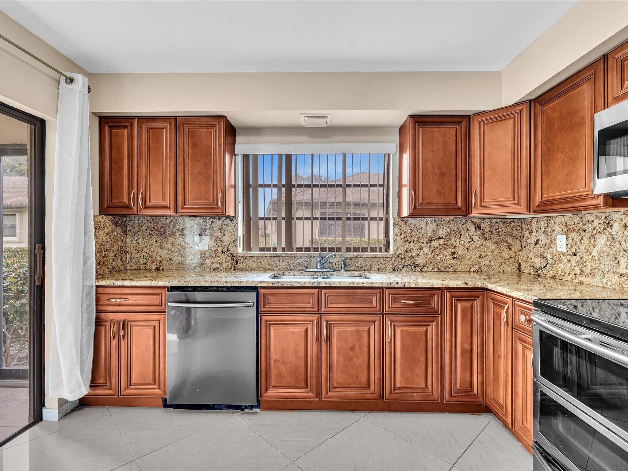 4951 Equestrian Circle A, Boynton Beach, FL 33436 — photo 5 of 40