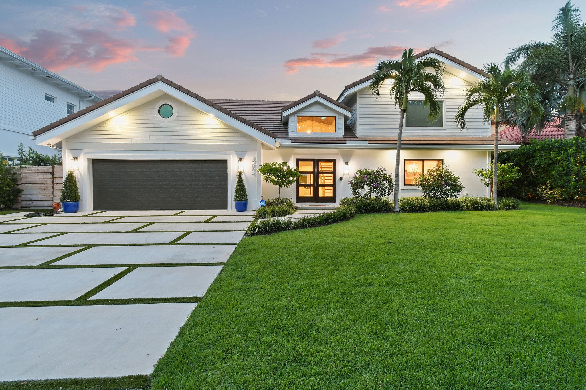 12880 S Shore Drive, Palm Beach Gardens, FL 33410 — photo 4 of 59