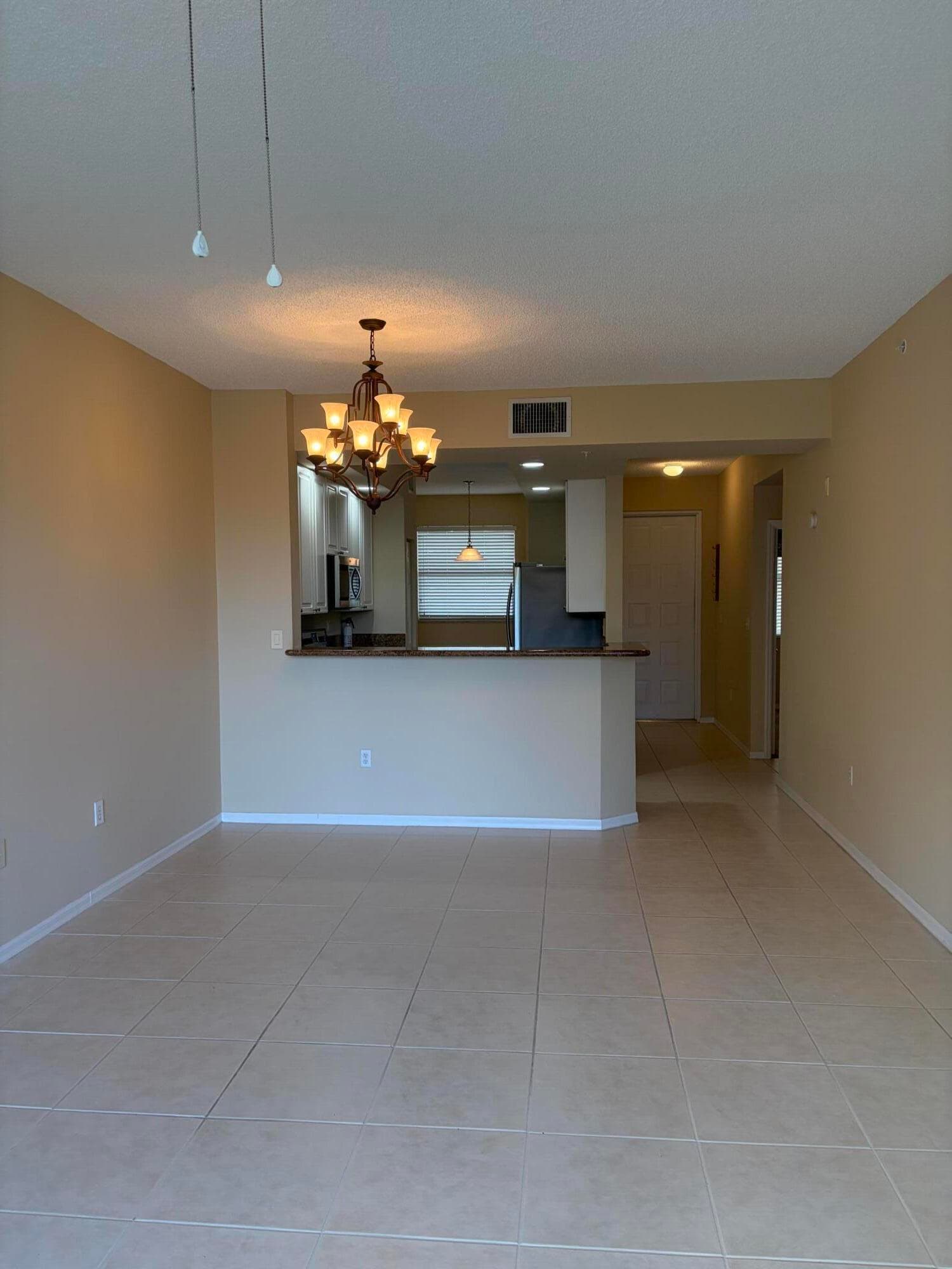27 Royal Palm Way 304, Boca Raton, FL 33432 — photo 5 of 26