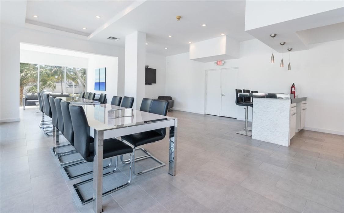 2841 N Ocean Boulevard 802, Fort Lauderdale, FL 33308 — photo 17 of 18
