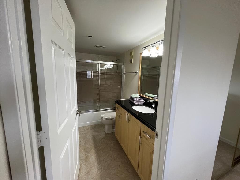 7260 Kinghurst Drive 606, Delray Beach, FL 33446 — photo 17 of 25