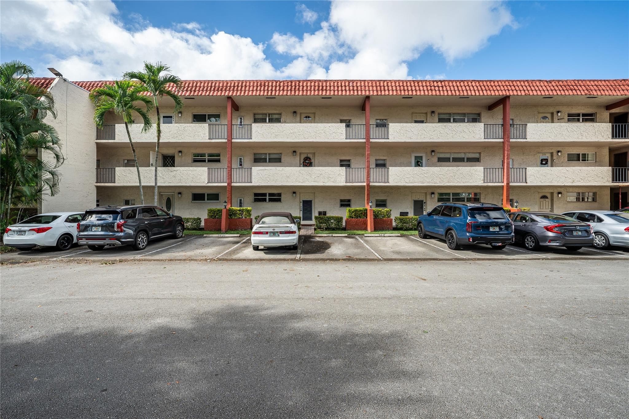 8930 S Hollybrook Boulevard 209, Pembroke Pines, FL 33025 — photo 18 of 56