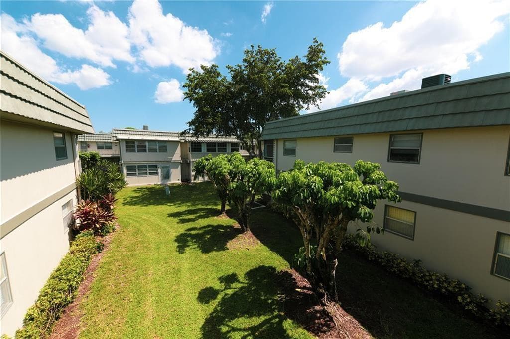 286 Monaco F F, Delray Beach, FL 33446 — photo 18 of 22