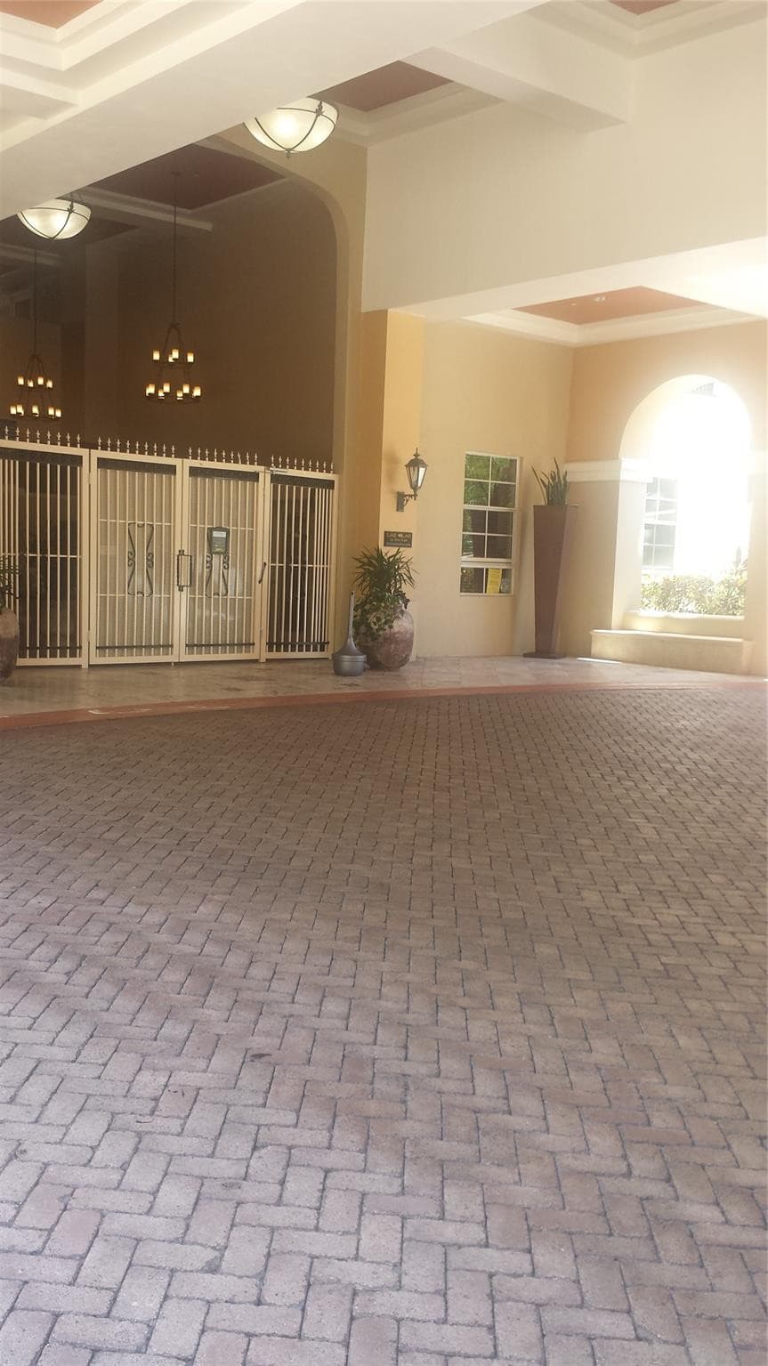 520 SE 5th Avenue 3704, Fort Lauderdale, FL 33301 — photo 2 of 33