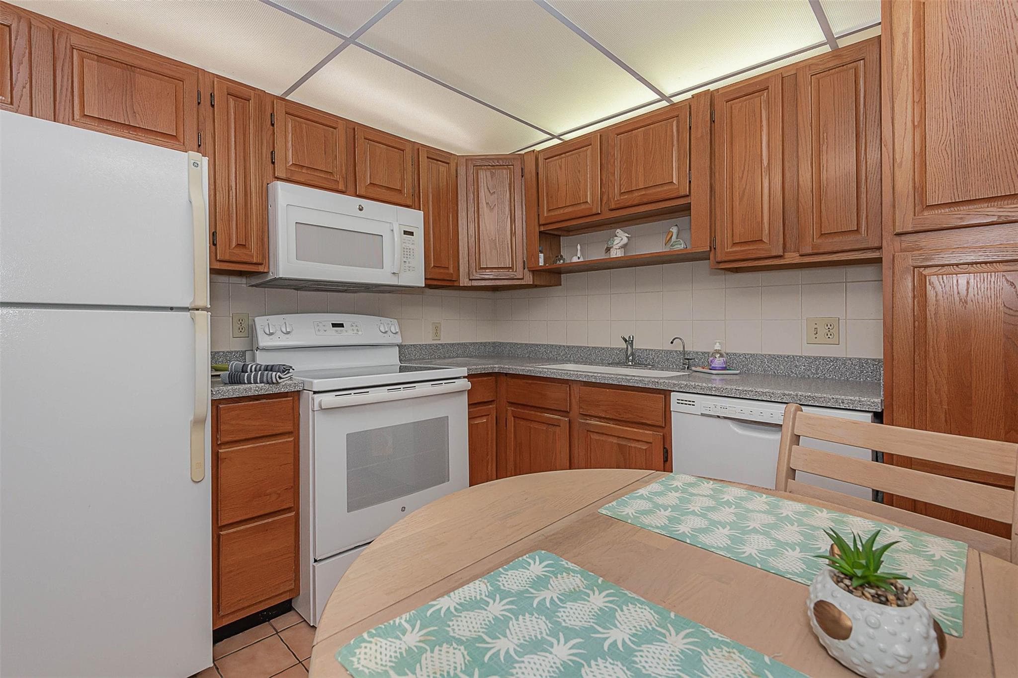 128 S Cypress Road 827, Pompano Beach, FL 33060 — photo 16 of 30