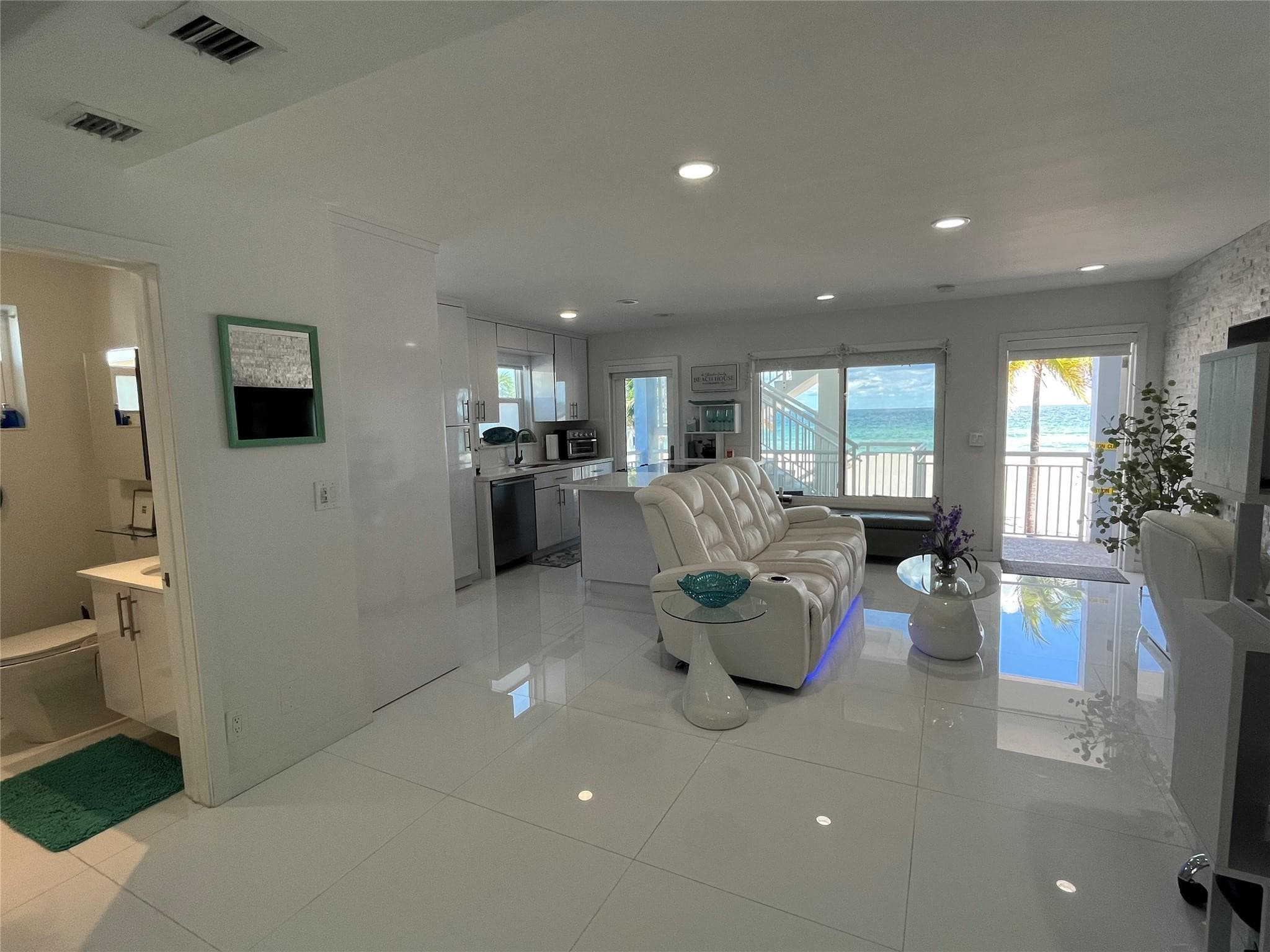 310 S Broadwalk 3b, Hollywood, FL 33019 — photo 7 of 38